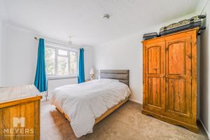 Bedroom- click for photo gallery
